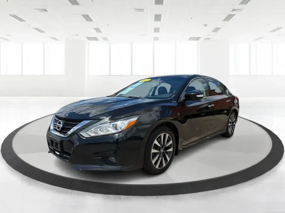 2017 Nissan Altima 2.5 S (1N4AL3AP8HC) with an 2.5L L4 DOHC 16V engine, CVT transmission, located at 4508 South Dixie Dr, Moraine, OH, 45439, (937) 908-9800, 39.689976, -84.218452 - Need a reliable daily driver for I-75 commutes, Wright-Patterson AFB runs, or quick family errands around Dayton? This 2017 Nissan Altima 2.5 SV in Super Black is a smart, comfortable sedan that fits real life in Moraine-easy to park, efficient to live with, and roomy enough for carpools, groceries, - Photo#8