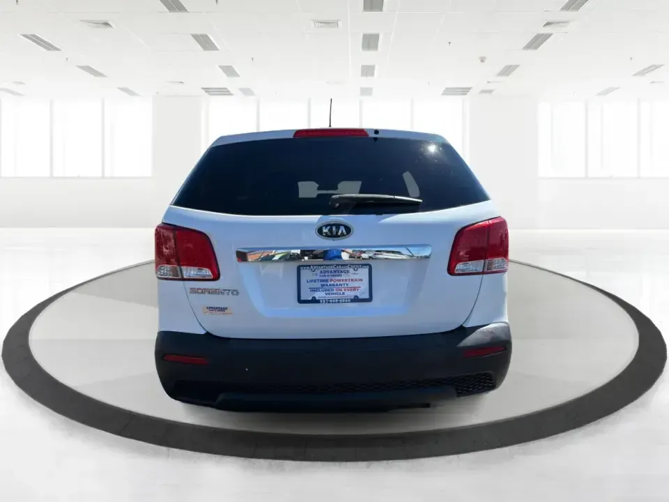 2013 Kia Sorento LX (5XYKT3A17DG) with an 2.4L I-4 DOHC engine, 6-Speed Automatic transmission, located at 401 Woodman Dr, Riverside, OH, 45431, (937) 908-9800, 39.760899, -84.123421 - Pack up the kids, load the groceries, or point the GPS toward a weekend getaway-this 2013 Kia Sorento LX is the kind of practical SUV that fits real life in Riverside, Ohio. With confident road manners for daily commuting and flexible space for road trips, it's a smart choice for growing families, b - Photo#3