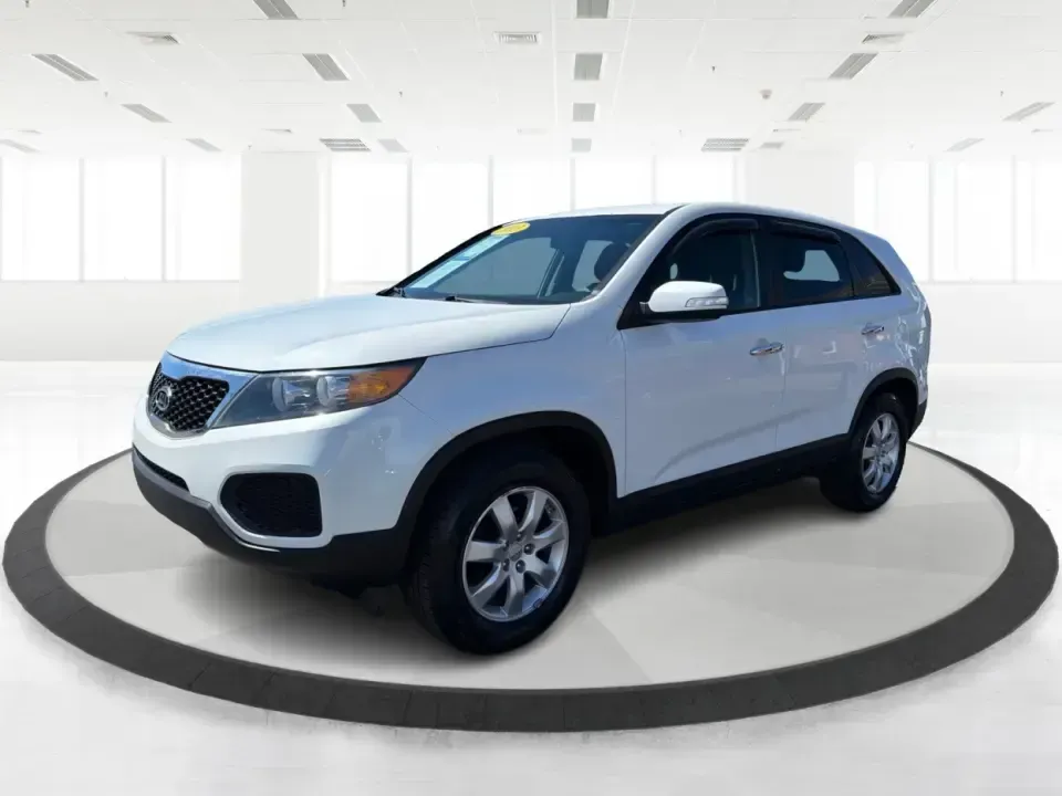 2013 Kia Sorento LX (5XYKT3A17DG) with an 2.4L I-4 DOHC engine, 6-Speed Automatic transmission, located at 401 Woodman Dr, Riverside, OH, 45431, (937) 908-9800, 39.760899, -84.123421 - Pack up the kids, load the groceries, or point the GPS toward a weekend getaway-this 2013 Kia Sorento LX is the kind of practical SUV that fits real life in Riverside, Ohio. With confident road manners for daily commuting and flexible space for road trips, it's a smart choice for growing families, b - Photo#8