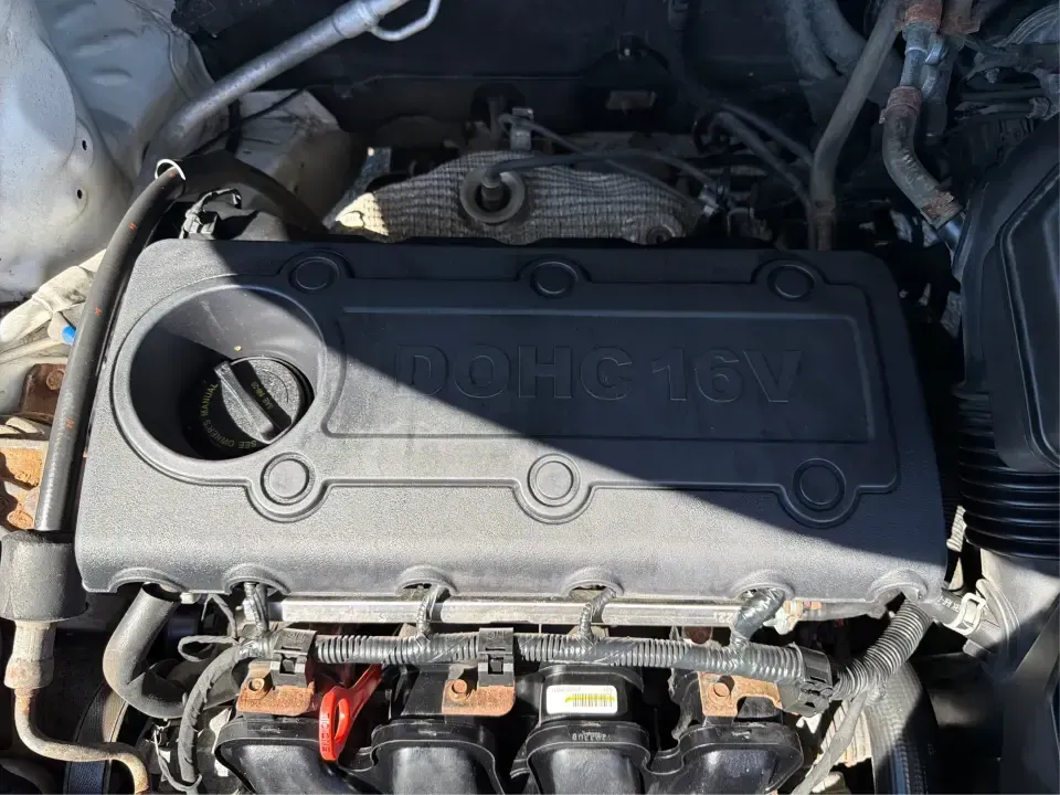2013 Kia Sorento LX (5XYKT3A17DG) with an 2.4L I-4 DOHC engine, 6-Speed Automatic transmission, located at 401 Woodman Dr, Riverside, OH, 45431, (937) 908-9800, 39.760899, -84.123421 - Pack up the kids, load the groceries, or point the GPS toward a weekend getaway-this 2013 Kia Sorento LX is the kind of practical SUV that fits real life in Riverside, Ohio. With confident road manners for daily commuting and flexible space for road trips, it's a smart choice for growing families, b - Photo#11