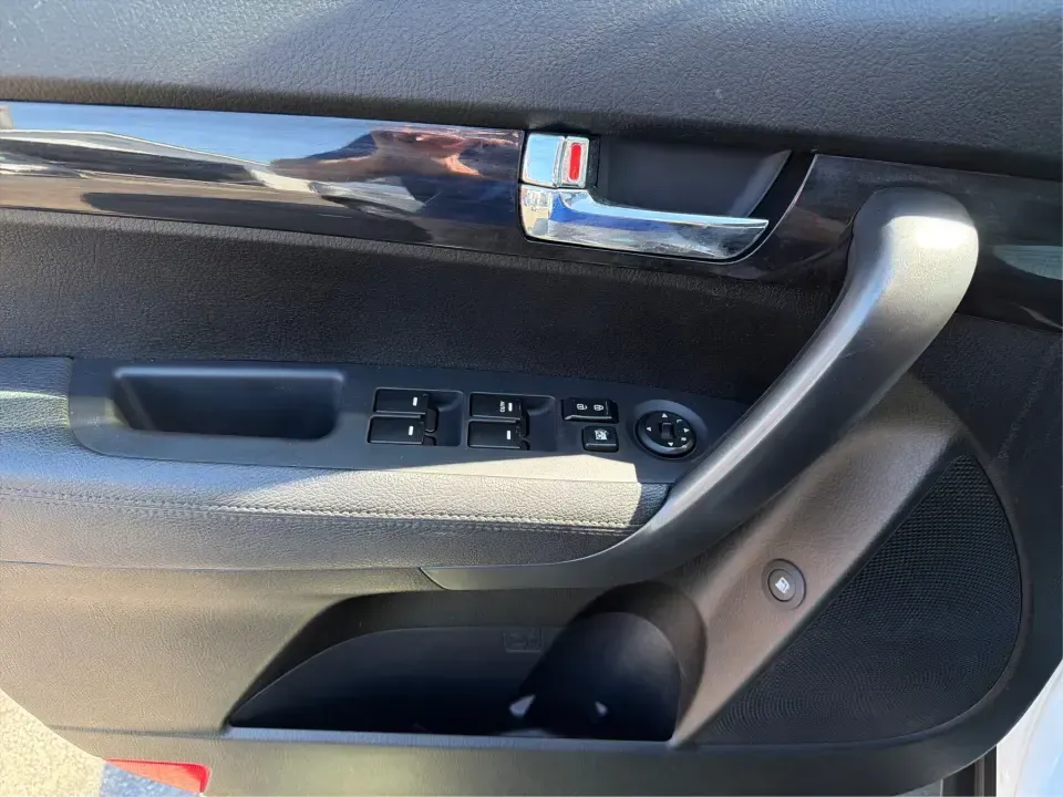2013 Kia Sorento LX (5XYKT3A17DG) with an 2.4L I-4 DOHC engine, 6-Speed Automatic transmission, located at 401 Woodman Dr, Riverside, OH, 45431, (937) 908-9800, 39.760899, -84.123421 - Pack up the kids, load the groceries, or point the GPS toward a weekend getaway-this 2013 Kia Sorento LX is the kind of practical SUV that fits real life in Riverside, Ohio. With confident road manners for daily commuting and flexible space for road trips, it's a smart choice for growing families, b - Photo#17