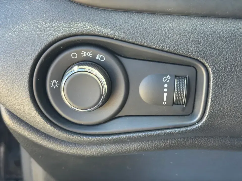 2016 Jeep Renegade Sport FWD (ZACCJAAT2GP) with an 2.4L L4 DOHC 16V engine, 6M transmission, located at 1951 S Dayton Lakeview Rd., New Carlisle, OH, 45344, (937) 908-9800, 39.890999, -84.050255 - Need a practical crossover that can handle the daily commute to Dayton, quick school runs, and spontaneous weekend escapes to Buck Creek State Park? This 2016 Jeep Renegade Sport in Black is built for real-life Ohio driving-easy to park downtown, confident on I70 and Route 235, and versatile enough - Photo#17