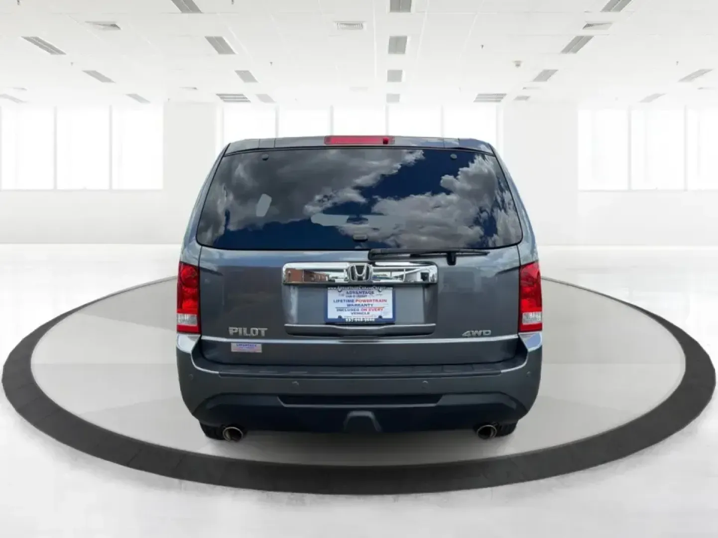 2012 Honda Pilot EX 4WD 5-Spd AT (5FNYF4H46CB) with an 3.5L V6 SOHC 24V engine, 5-Speed Automatic transmission, located at 401 Woodman Dr, Riverside, OH, 45431, (937) 908-9800, 39.760899, -84.123421 - Picture your next Ohio weekend: the kids packed up, coolers in the back, and plenty of room for friends-then cruising from Piqua to Indian Lake or over to Dayton without feeling cramped. This 2012 Honda Pilot EX 4WD is built for real life, whether you're tackling school drop-offs, long commutes on I - Photo#3