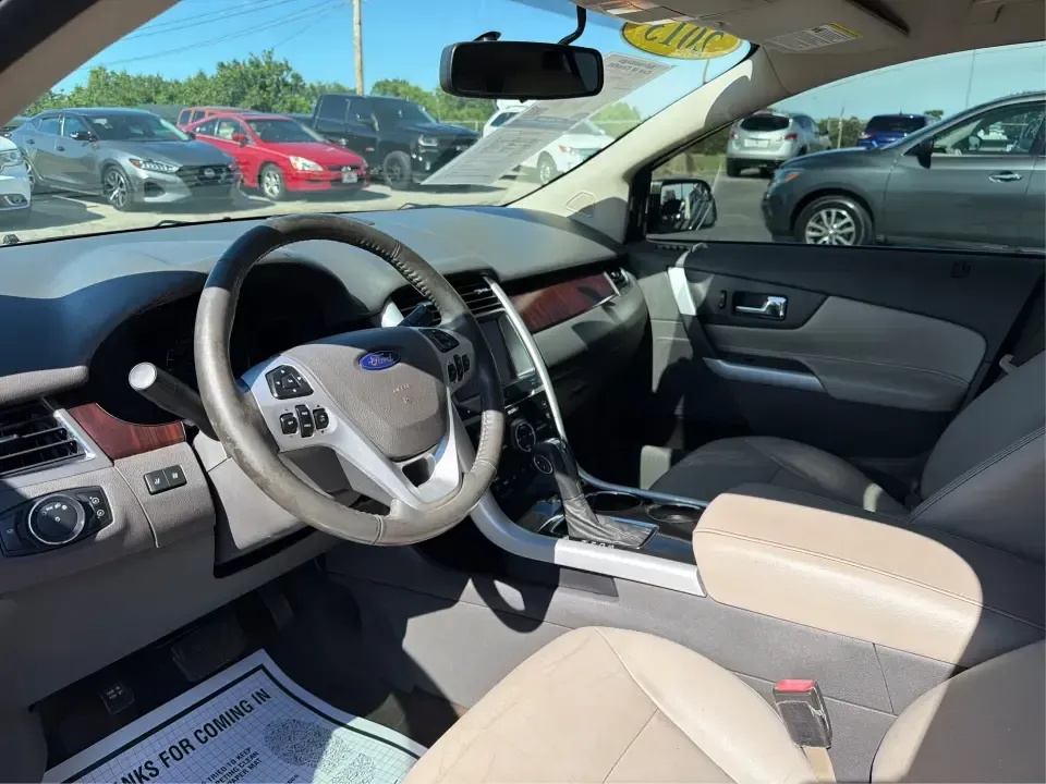 2013 Ford Edge Limited AWD (2FMDK4KC2DB) with an 3.5L V6 DOHC 24V engine, 6-Speed Automatic transmission, located at 880 E. National Road, Vandalia, OH, 45377, (937) 908-9800, 39.891918, -84.183594 - Need one SUV that can handle the school run in the morning, a comfortable I75 commute at lunch, and a weekend getaway to Taylorsville MetroPark by Saturday? This 2013 Ford Edge Limited AWD is built for real life in Vandalia, Ohio-roomy for five, confident in changing Midwest weather, and refined eno - Photo#9