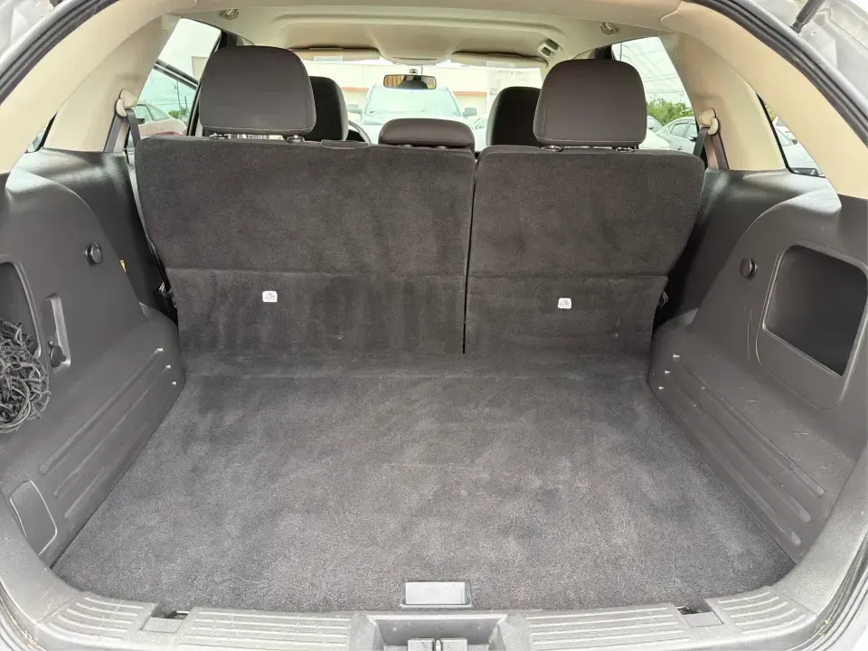 2014 Ford Edge SE FWD (2FMDK3GC0EB) with an 3.5L V6 DOHC 24V engine, 6-Speed Automatic transmission, located at 880 E. National Road, Vandalia, OH, 45377, (937) 908-9800, 39.891918, -84.183594 - Need an SUV that fits real life in the Miami Valley-school drop-offs, a steady commute, and weekend errands-without feeling bulky or hard to park? This 2014 Ford Edge SE FWD is a smart, comfortable choice for everyday drivers who want roomy seating for five, useful tech, and confident road manners f - Photo#12