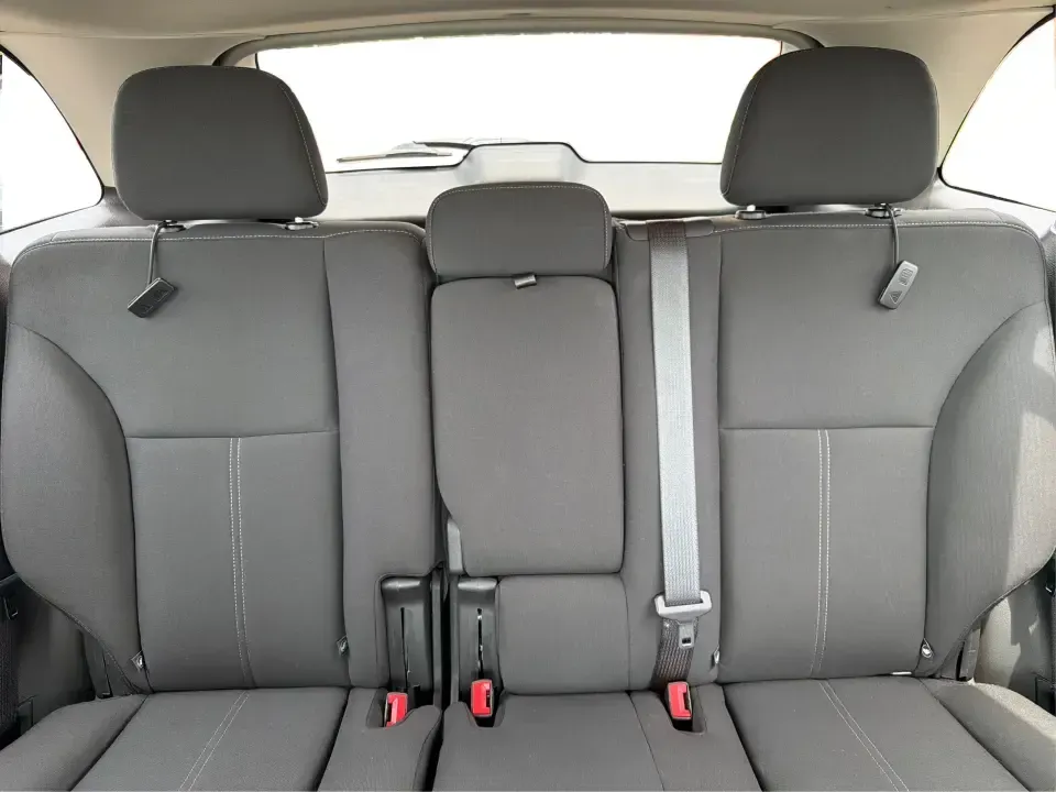 2014 Ford Edge SE FWD (2FMDK3GC0EB) with an 3.5L V6 DOHC 24V engine, 6-Speed Automatic transmission, located at 880 E. National Road, Vandalia, OH, 45377, (937) 908-9800, 39.891918, -84.183594 - Need an SUV that fits real life in the Miami Valley-school drop-offs, a steady commute, and weekend errands-without feeling bulky or hard to park? This 2014 Ford Edge SE FWD is a smart, comfortable choice for everyday drivers who want roomy seating for five, useful tech, and confident road manners f - Photo#14