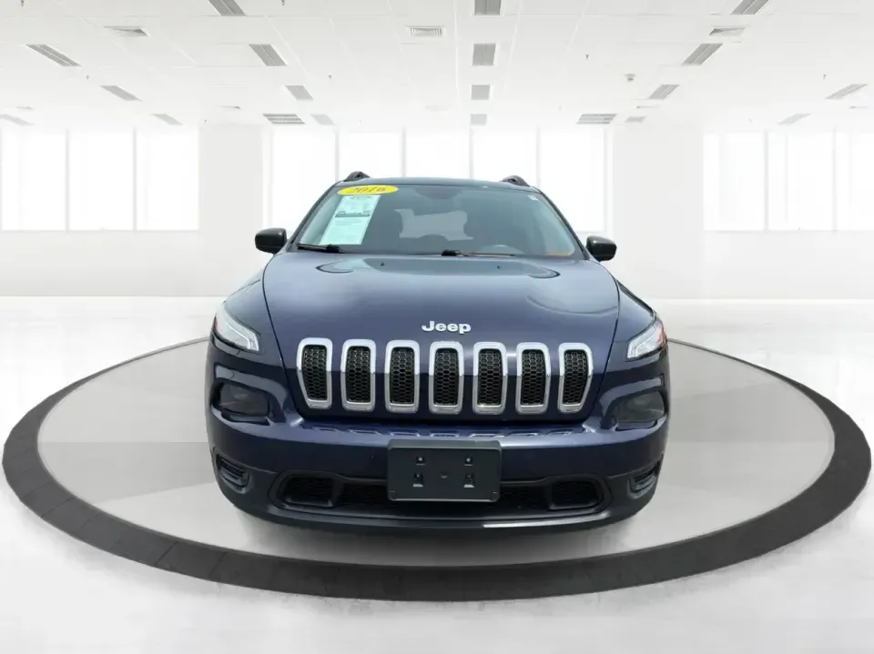 2016 Jeep Cherokee Sport 4WD (1C4PJMAB0GW) with an 2.4L L4 DOHC 16V engine, 9A transmission, located at 880 E. National Road, Vandalia, OH, 45377, (937) 908-9800, 39.891918, -84.183594 - Weekend getaways, winter commutes, and everyday kid-and-gear duty all feel easier in a capable SUV-and this **2016 Jeep Cherokee Sport 4WD** is built for drivers around **Vandalia, Ohio** who want confident traction, practical space, and comfort without stepping into a huge vehicle. Whether you're h - Photo#7