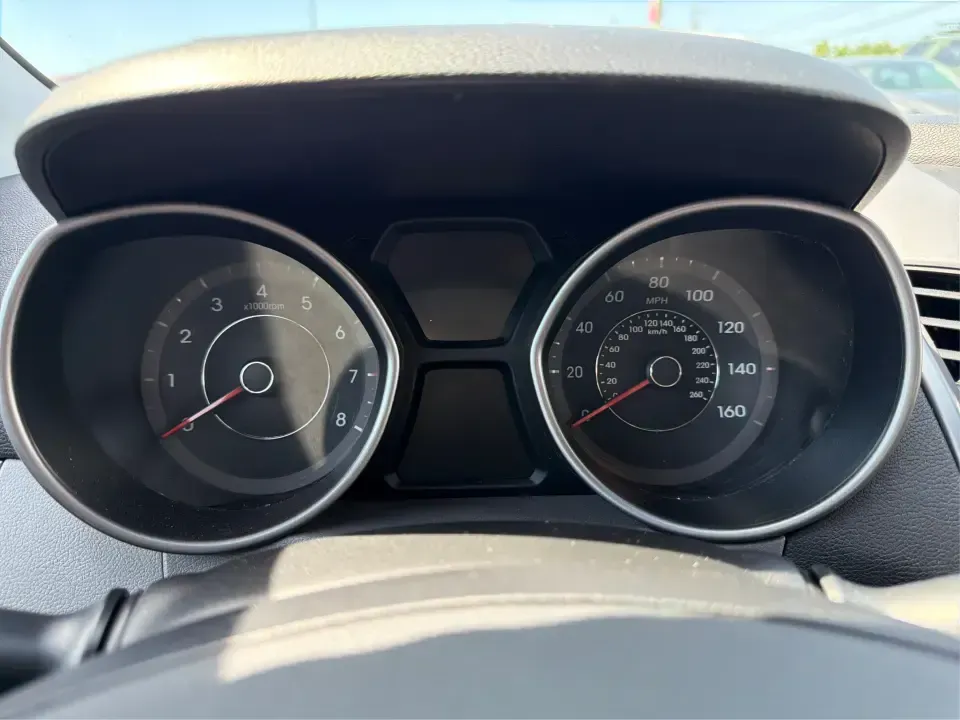 2016 Hyundai Elantra Limited (5NPDH4AE8GH) with an 1.8L L4 DOHC 16V engine, 6-Speed Automatic transmission, located at 4508 South Dixie Dr, Moraine, OH, 45439, (937) 908-9800, 39.689976, -84.218452 - Picture an easy weekday routine: a comfortable, fuel-sipping sedan for the commute down South Dixie Drive, quick school drop-offs, and a smooth Friday escape to Carillon Historical Park or a Dayton Dragons game. This **2016 Hyundai Elantra Limited** in **Phantom Black** is the kind of practical, pol - Photo#15