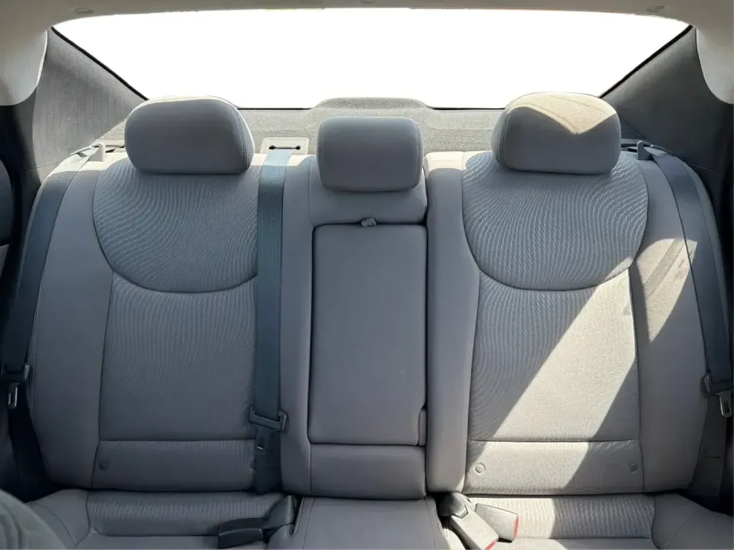 2016 Hyundai Elantra Limited (5NPDH4AE8GH) with an 1.8L L4 DOHC 16V engine, 6-Speed Automatic transmission, located at 1230 East Main St, Xenia, OH, 45385, (937) 908-9800, 39.688026, -83.910172 - Need a dependable commuter that still feels upscale for date night in downtown Xenia, quick school drop-offs, and weekend runs to Caesar Creek? This 2016 Hyundai Elantra Limited in Phantom Black is a smart, budget-friendly sedan built for daily life in Greene County-easy to park, comfortable for fiv- Photo#14