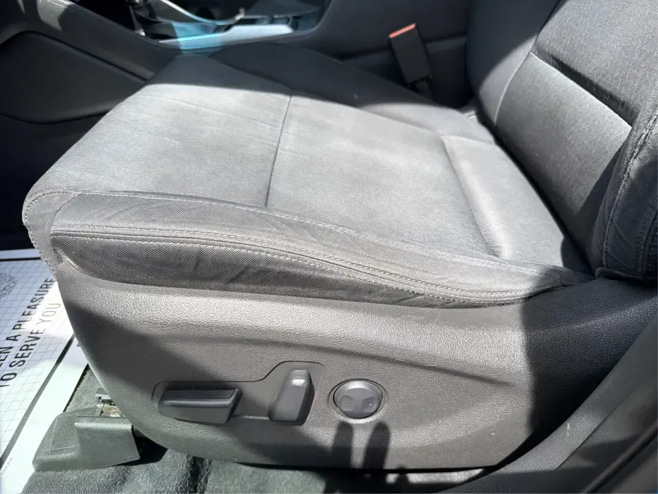 2016 Hyundai Tucson SE w/Preferred Package AWD (KM8J3CA41GU) with an 2.0L L4 DOHC 16V engine, 6A transmission, located at 401 Woodman Dr, Riverside, OH, 45431, (937) 908-9800, 39.760899, -84.123421 - Need an SUV that can handle Dayton-area commutes, rainy school drop-offs, and spontaneous weekend getaways without feeling oversized? This 2016 Hyundai Tucson SE w/Preferred Package AWD in eye-catching Caribbean Blue is built for real life-comfortable for daily drives, confident when the weather tur - Photo#17