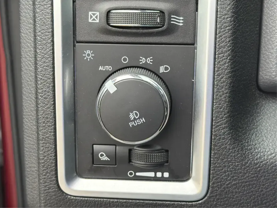 2017 Ram 1500 SLT Crew Cab LWB 4WD (1C6RR7TT6HS) with an 5.7L V8 OHV 16V engine, 8A transmission, located at 8750 N County Rd 25A, Piqua, OH, 45356, (937) 908-9800, 40.164391, -84.232513 - Weekday workhorse, weekend adventure rig, and road-trip-ready family hauler all in one-this **2017 Ram 1500 SLT Crew Cab LWB 4WD** is built for life in West Central Ohio. Whether you're commuting from Piqua to Troy, hauling gear out toward Indian Lake, or towing a trailer for a Saturday project, thi - Photo#16