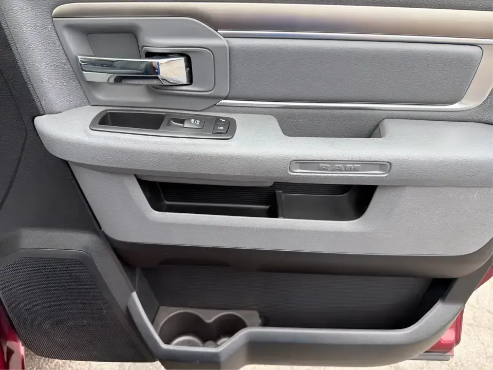 2017 Ram 1500 SLT Crew Cab LWB 4WD (1C6RR7TT6HS) with an 5.7L V8 OHV 16V engine, 8A transmission, located at 8750 N County Rd 25A, Piqua, OH, 45356, (937) 908-9800, 40.164391, -84.232513 - Weekday workhorse, weekend adventure rig, and road-trip-ready family hauler all in one-this **2017 Ram 1500 SLT Crew Cab LWB 4WD** is built for life in West Central Ohio. Whether you're commuting from Piqua to Troy, hauling gear out toward Indian Lake, or towing a trailer for a Saturday project, thi - Photo#19