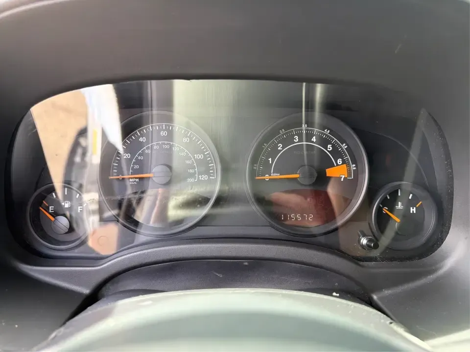 2015 Jeep Compass Sport FWD (1C4NJCBA6FD) with an 2.0L L4 DOHC 16V engine, located at 880 E. National Road, Vandalia, OH, 45377, (937) 908-9800, 39.891918, -84.183594 - Weekday commutes down I75, school drop-offs in Butler Township, and quick weekend getaways to the National Museum of the U.S. Air Force or Taylorsville MetroPark all call for an SUV that's easy to live with, comfortable for five, and efficient enough to keep your budget in check. This **2015 Jeep Co - Photo#15