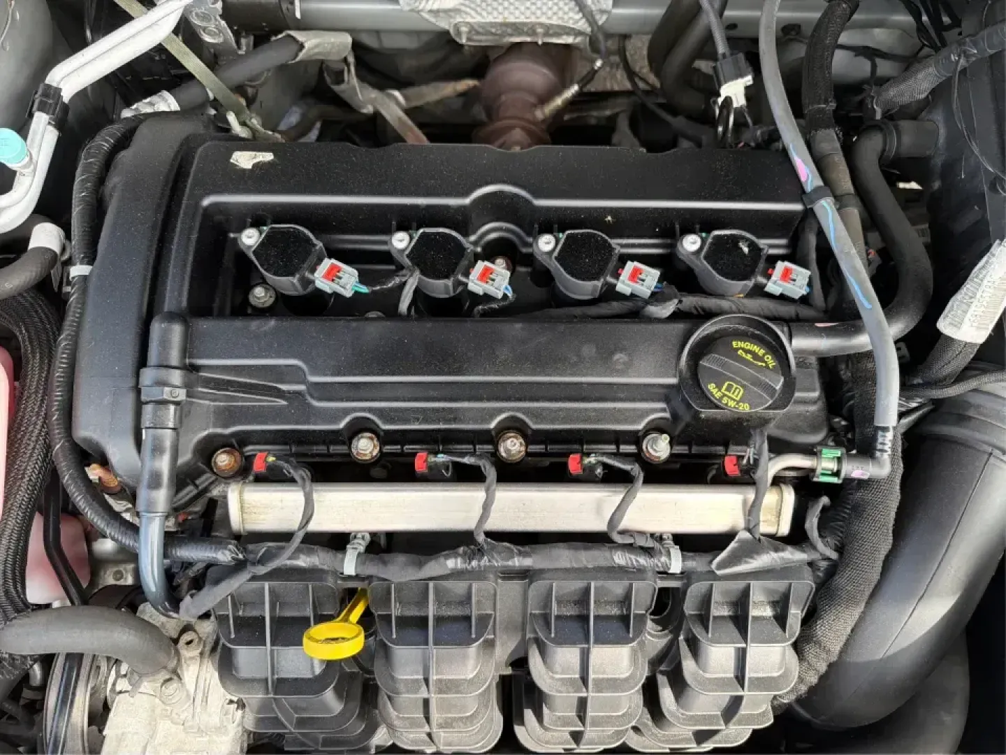 2015 Jeep Compass Sport FWD (1C4NJCBA6FD) with an 2.0L L4 DOHC 16V engine, located at 1951 S Dayton Lakeview Rd., New Carlisle, OH, 45344, (937) 908-9800, 39.890999, -84.050255 - Whether your week looks like a daily commute down I70, school drop-offs around Clark County, or a quick weekend escape to Buck Creek State Park, this **2015 Jeep Compass Sport FWD** is the kind of compact SUV that fits real life. With seating for **five**, easy-to-park sizing, and the versatile carg- Photo#11