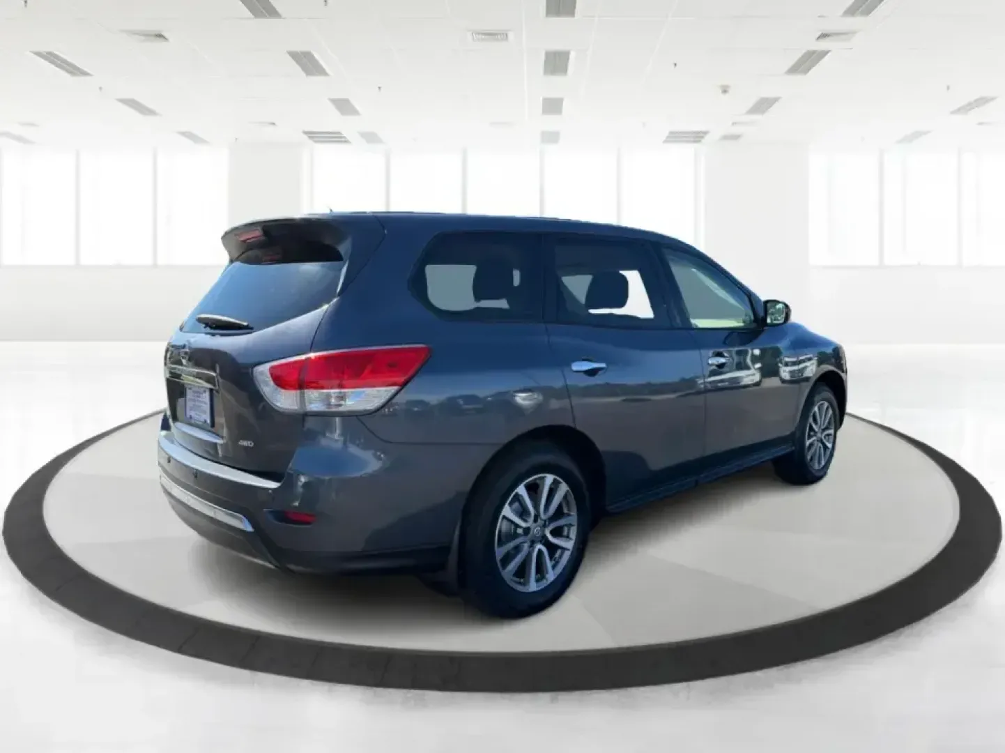2014 Nissan Pathfinder S 4WD (5N1AR2MM0EC) with an 3.5L V6 DOHC 24V engine, Continuously Variable Transmission transmission, located at 880 E. National Road, Vandalia, OH, 45377, (937) 908-9800, 39.891918, -84.183594 - Ready for family carpools, long commutes up I-75, and weekend getaways to Taylorsville MetroPark, this 2014 Nissan Pathfinder S 4WD is the kind of 3-row SUV that fits real life in Vandalia, OH. With seating for up to 7 passengers, confident four-wheel drive, and everyday comfort features, it's a sma- Photo#2