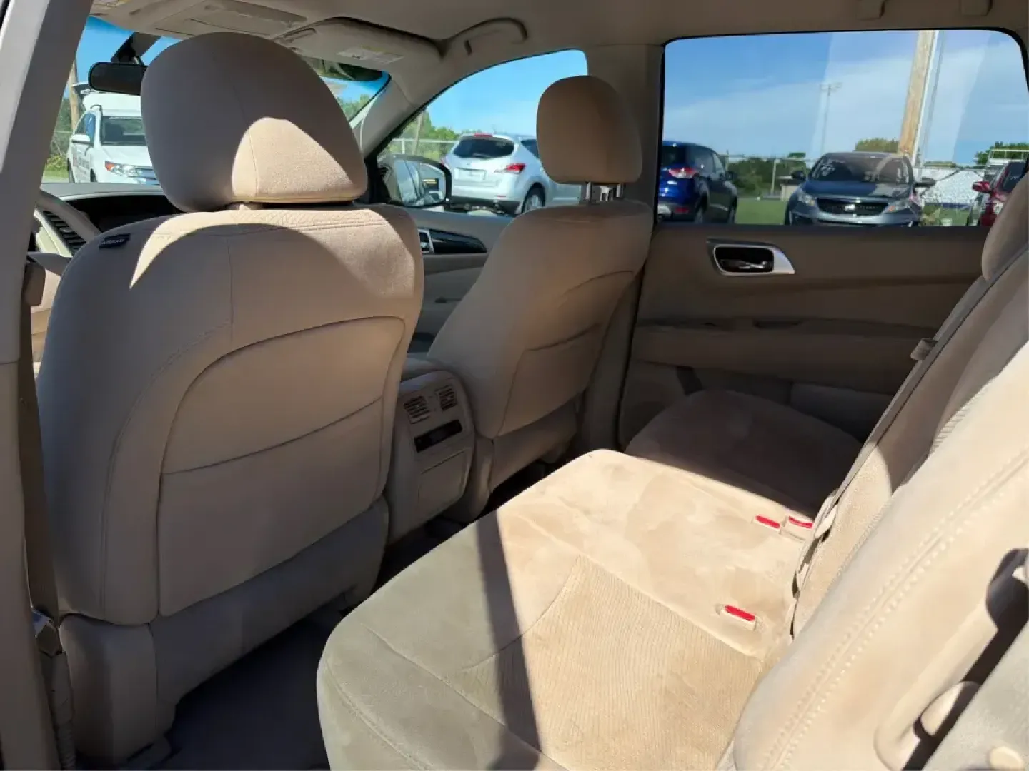 2014 Nissan Pathfinder S 4WD (5N1AR2MM0EC) with an 3.5L V6 DOHC 24V engine, Continuously Variable Transmission transmission, located at 880 E. National Road, Vandalia, OH, 45377, (937) 908-9800, 39.891918, -84.183594 - Ready for family carpools, long commutes up I-75, and weekend getaways to Taylorsville MetroPark, this 2014 Nissan Pathfinder S 4WD is the kind of 3-row SUV that fits real life in Vandalia, OH. With seating for up to 7 passengers, confident four-wheel drive, and everyday comfort features, it's a sma- Photo#10
