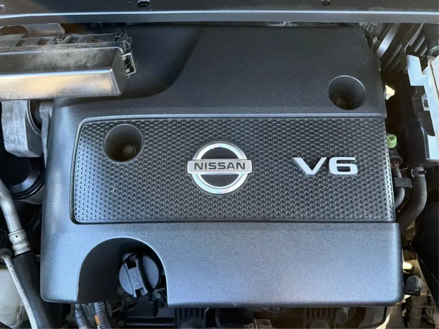 2014 Nissan Pathfinder S 4WD (5N1AR2MM0EC) with an 3.5L V6 DOHC 24V engine, Continuously Variable Transmission transmission, located at 880 E. National Road, Vandalia, OH, 45377, (937) 908-9800, 39.891918, -84.183594 - Ready for family carpools, long commutes up I-75, and weekend getaways to Taylorsville MetroPark, this 2014 Nissan Pathfinder S 4WD is the kind of 3-row SUV that fits real life in Vandalia, OH. With seating for up to 7 passengers, confident four-wheel drive, and everyday comfort features, it's a sma- Photo#11