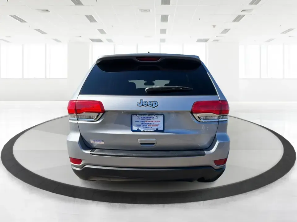 2016 Jeep Grand Cherokee Laredo 2WD (1C4RJEAG4GC) with an 3.6L V6 DOHC 24V engine, 8A transmission, located at 401 Woodman Dr, Riverside, OH, 45431, (937) 908-9800, 39.760899, -84.123421 - Picture your next week: a smooth commute down Route 35, a quick grocery run near Woodman Drive, and a Saturday escape to Carillon Historical Park or a family meet-up at Riverscape MetroPark-without feeling cramped or worn out. This 2016 Jeep Grand Cherokee Laredo 2WD is built for real life in the Mi - Photo#3
