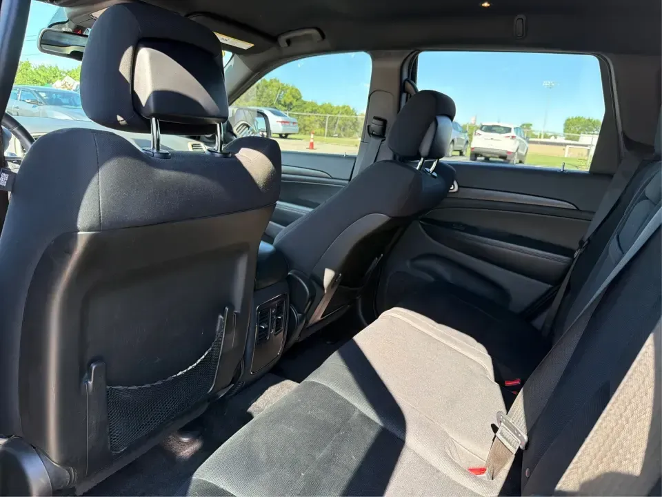 2016 Jeep Grand Cherokee Laredo 2WD (1C4RJEAG4GC) with an 3.6L V6 DOHC 24V engine, 8A transmission, located at 401 Woodman Dr, Riverside, OH, 45431, (937) 908-9800, 39.760899, -84.123421 - Picture your next week: a smooth commute down Route 35, a quick grocery run near Woodman Drive, and a Saturday escape to Carillon Historical Park or a family meet-up at Riverscape MetroPark-without feeling cramped or worn out. This 2016 Jeep Grand Cherokee Laredo 2WD is built for real life in the Mi - Photo#10