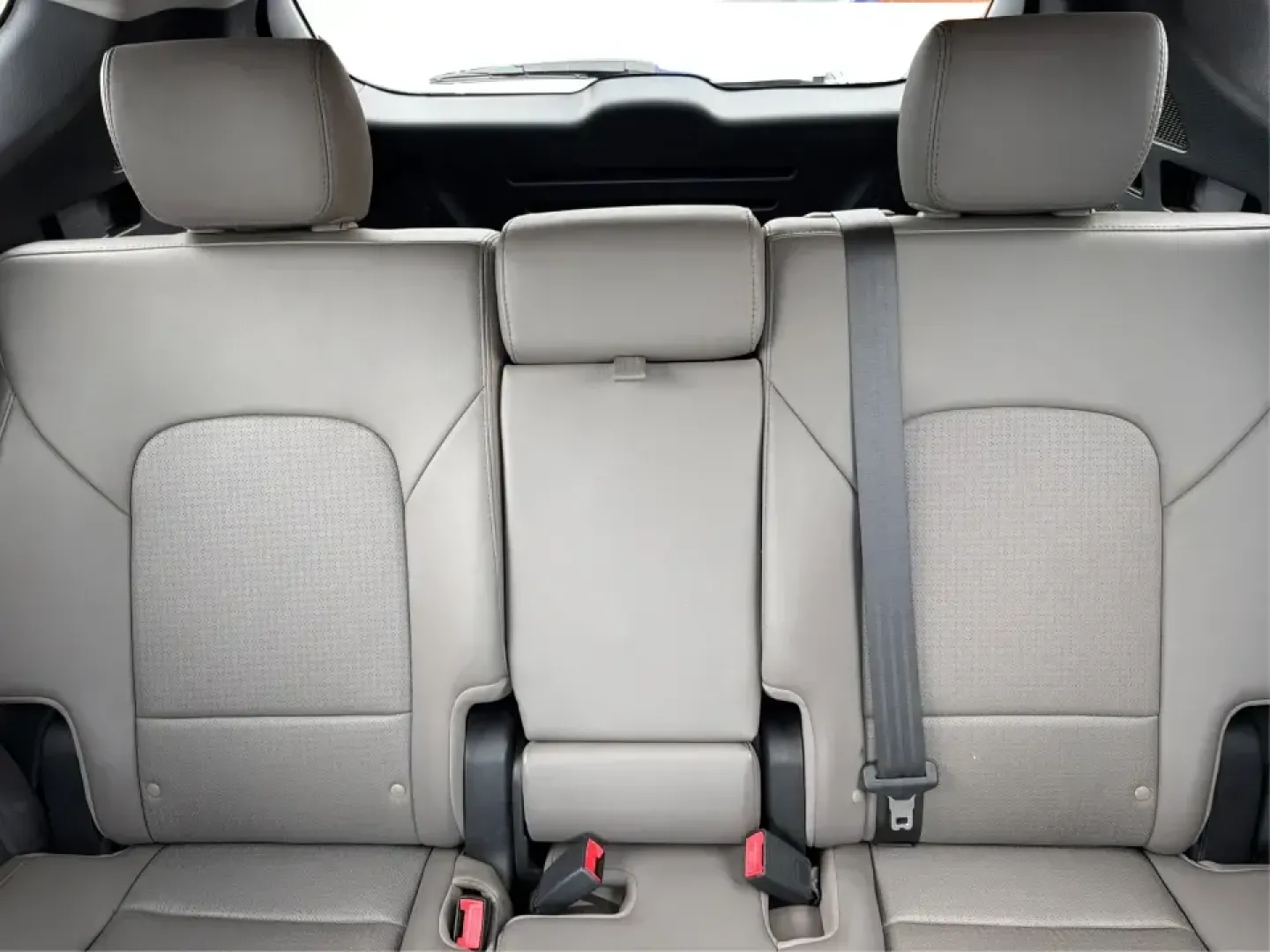 2014 Hyundai Santa Fe Sport 2.4 AWD (5XYZUDLBXEG) with an 2.4L L4 DOHC 16V engine, 6-Speed Automatic transmission, located at 1184 Kauffman Ave, Fairborn, OH, 45324, (937) 908-9800, 39.807072, -84.030914 - If your week looks like school drop-offs, a long commute to Wright-Patterson AFB, and a weekend escape to John Bryan State Park, this SUV fits the rhythm. The 2014 Hyundai Santa Fe Sport 2.4 AWD blends everyday comfort with confident traction, giving Fairborn drivers a practical way to handle Ohio w- Photo#14