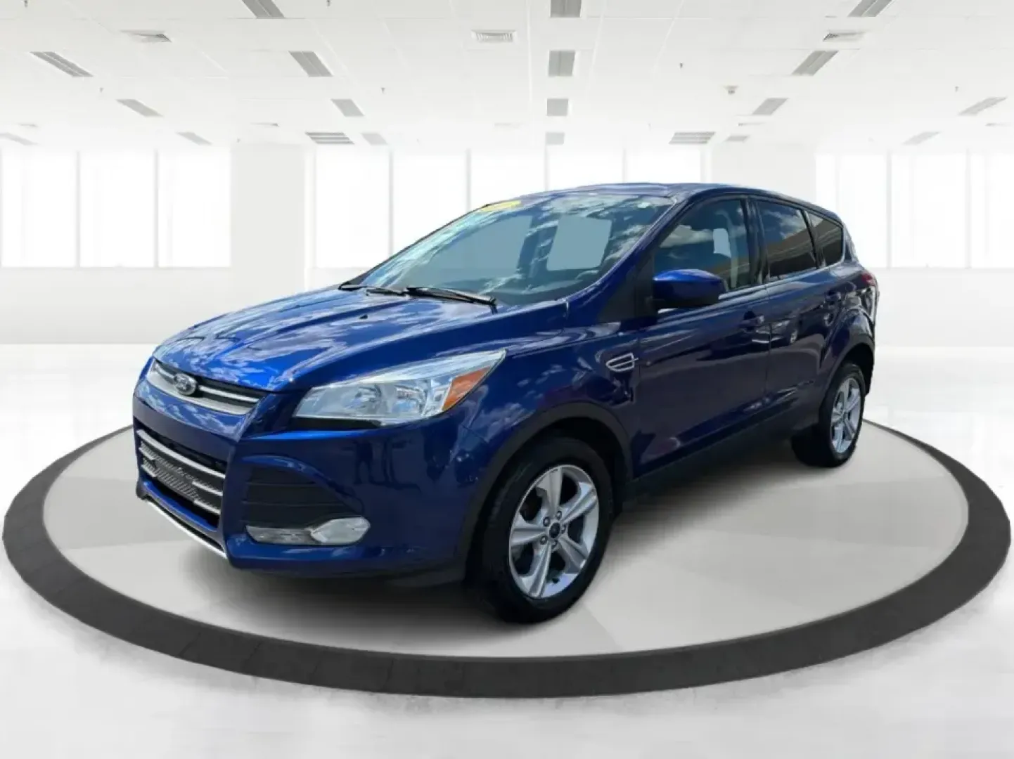 2016 Ford Escape SE FWD (1FMCU0G94GU) with an 2.0L L4 DOHC 16V engine, 6-Speed Automatic transmission, located at 1099 N County Rd 25A , Troy, OH, 45373, (937) 908-9800, 40.057079, -84.212883 - Pack up the kids, load the groceries, or point the nose toward a weekend getaway-this 2016 Ford Escape SE FWD is the kind of compact SUV that fits real life in Troy, Ohio. With seating for five, versatile cargo space, and fuel-friendly efficiency (23 city / 32 highway MPG), it's a smart match for co- Photo#8