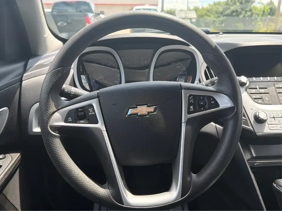 2017 Chevrolet Equinox LT AWD (2GNFLFEK1H6) with an 2.4L L4 DOHC 16V FFV engine, 6A transmission, located at 1951 S Dayton Lakeview Rd., New Carlisle, OH, 45344, (937) 908-9800, 39.890999, -84.050255 - Need one SUV that can handle weekday commutes, school drop-offs, and spontaneous weekend getaways to John Bryan State Park or Buck Creek-without feeling bulky in town? This 2017 Chevrolet Equinox LT AWD in Silver Ice Metallic is a smart fit for life in and around New Carlisle, Ohio, offering confide- Photo#16