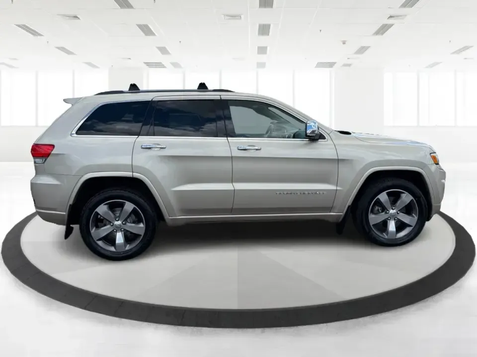 2015 Jeep Grand Cherokee Overland 4WD (1C4RJFCT9FC) with an 5.7L V8 OHV 16V engine, 8-Speed Automatic transmission, located at 880 E. National Road, Vandalia, OH, 45377, (937) 908-9800, 39.891918, -84.183594 - Load up the family, point the hood toward a weekend getaway, and let a V8 Grand Cherokee make the drive feel like part of the adventure. This 2015 Jeep Grand Cherokee Overland 4WD is the kind of SUV that fits real life in Vandalia-school drop-offs, long commutes down I75, and spontaneous trips to th- Photo#1