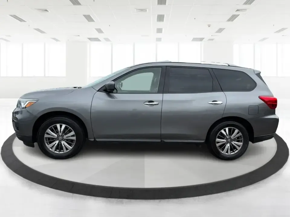 2018 Nissan Pathfinder S 2WD (5N1DR2MN4JC) with an 3.5L V6 DOHC 24V engine, CVT transmission, located at 880 E. National Road, Vandalia, OH, 45377, (937) 908-9800, 39.891918, -84.183594 - Need one SUV that can handle school drop-offs, a long I75 commute, and a weekend road trip with the whole crew? This 2018 Nissan Pathfinder S 2WD is built for real life in Vandalia, with three rows of seating for up to 7 passengers, flexible cargo space, and the kind of comfort and tech that makes e- Photo#5