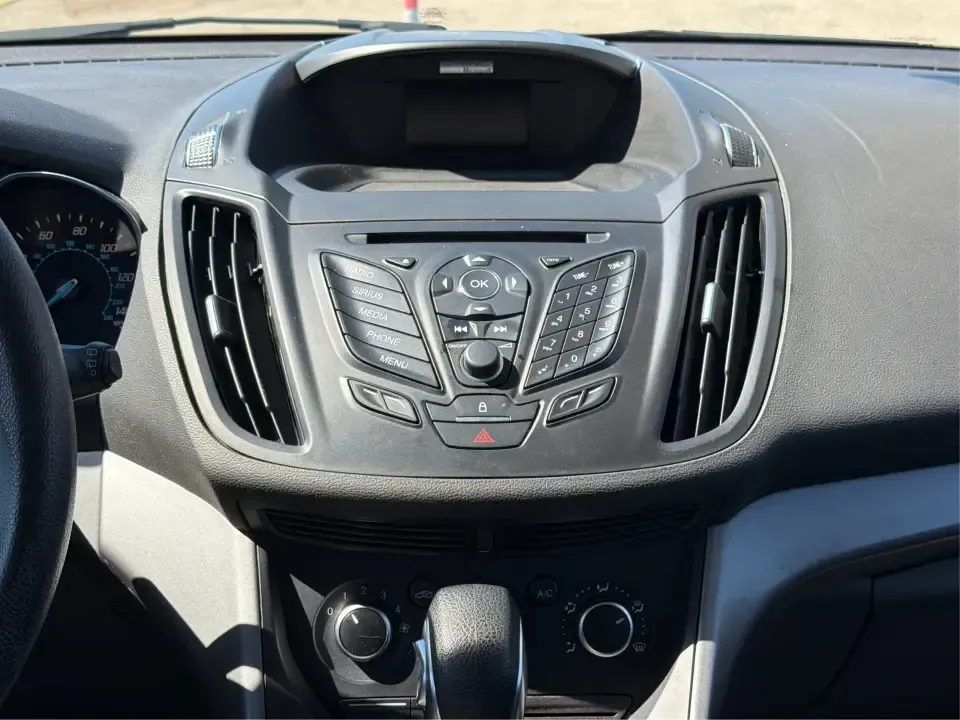 2014 Ford Escape SE 4WD (1FMCU9G93EU) with an 2.0L L4 DOHC 16V engine, 6-Speed Automatic transmission, located at 1951 S Dayton Lakeview Rd., New Carlisle, OH, 45344, (937) 908-9800, 39.890999, -84.050255 - Ready for real-life Ohio driving-school drop-offs, long commutes, and weekend getaways-this 2014 Ford Escape SE 4WD is the kind of compact SUV that fits a busy lifestyle without feeling bulky. Whether you're cruising I-70 toward Dayton, running errands along S Dayton-Lakeview Rd, or packing up for a- Photo#13