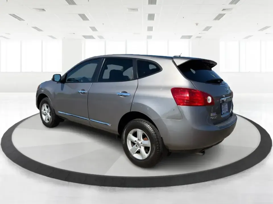 2013 Nissan Rogue S 2WD (JN8AS5MT0DW) with an 2.5L L4 DOHC 16V engine, Continuously Variable Transmission transmission, located at 1951 S Dayton Lakeview Rd., New Carlisle, OH, 45344, (937) 908-9800, 39.890999, -84.050255 - Ready for a smoother daily commute and easy weekend getaways around Clark County? This 2013 Nissan Rogue S 2WD is the kind of practical SUV that fits real life-school drop-offs, grocery runs, and road trips from New Carlisle to Dayton-without feeling bulky or hard to park. Finished in Frosted Steel- Photo#4