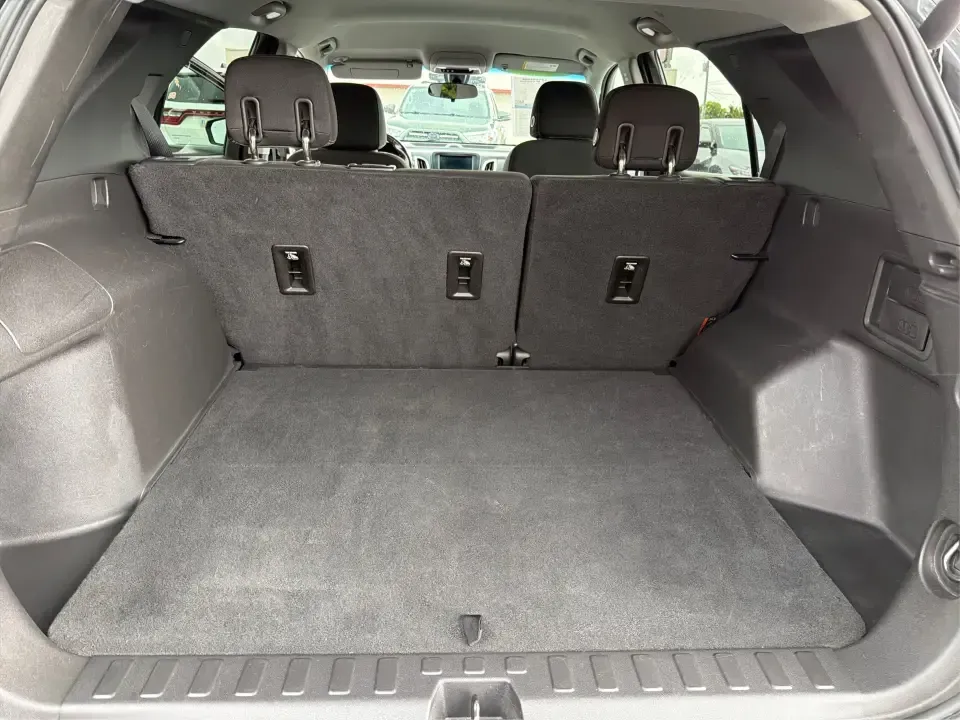 2019 Chevrolet Equinox LT AWD (3GNAXUEV8KS) with an 1.5L L4 DOHC 16V TURBO engine, 6A transmission, located at 1184 Kauffman Ave, Fairborn, OH, 45324, (937) 908-9800, 39.807072, -84.030914 - Pack up the kids, load the groceries, or point the hood toward a last-minute weekend getaway-this 2019 Chevrolet Equinox LT AWD is the kind of SUV that fits real life in Fairborn. With seating for five, a versatile cargo area, and all-wheel drive confidence for Ohio's unpredictable weather, it's a s- Photo#12