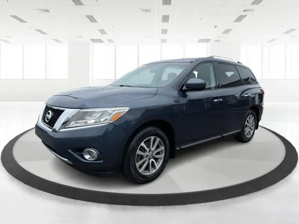 2016 Nissan Pathfinder SL 4WD (5N1AR2MM6GC) with an 3.5L V6 DOHC 24V engine, CVT transmission, located at 8750 N County Rd 25A, Piqua, OH, 45356, (937) 908-9800, 40.164391, -84.232513 - Pack up the kids, cue the road-trip playlist, and point your next adventure toward Indian Lake, a weekend tournament, or an easy commute down I75-this 2016 Nissan Pathfinder SL 4WD is built for real life in West Central Ohio. With three rows for up to 7 passengers, confident four-wheel drive, and th- Photo#8