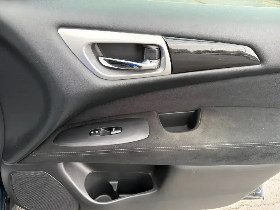2016 Nissan Pathfinder SL 4WD (5N1AR2MM6GC) with an 3.5L V6 DOHC 24V engine, CVT transmission, located at 8750 N County Rd 25A, Piqua, OH, 45356, (937) 908-9800, 40.164391, -84.232513 - Pack up the kids, cue the road-trip playlist, and point your next adventure toward Indian Lake, a weekend tournament, or an easy commute down I75-this 2016 Nissan Pathfinder SL 4WD is built for real life in West Central Ohio. With three rows for up to 7 passengers, confident four-wheel drive, and th- Photo#19