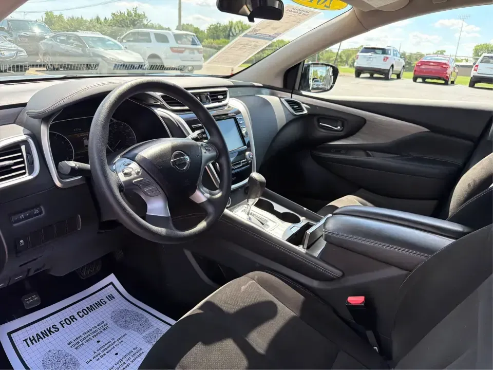 2015 Nissan Murano Platinum AWD (5N1AZ2MH4FN) with an 3.5L V6 DOHC 24V engine, Continuously Variable Transmission transmission, located at 1230 East Main St, Xenia, OH, 45385, (937) 908-9800, 39.688026, -83.910172 - Picture your next weekend escape: five seats filled, luggage packed, and you're cruising from Xenia toward Caesar Creek or up I675 for dinner in Beavercreek-comfortable, confident, and ready for Ohio's changing weather. This 2015 Nissan Murano Platinum AWD is the kind of SUV that fits real life, whe- Photo#9
