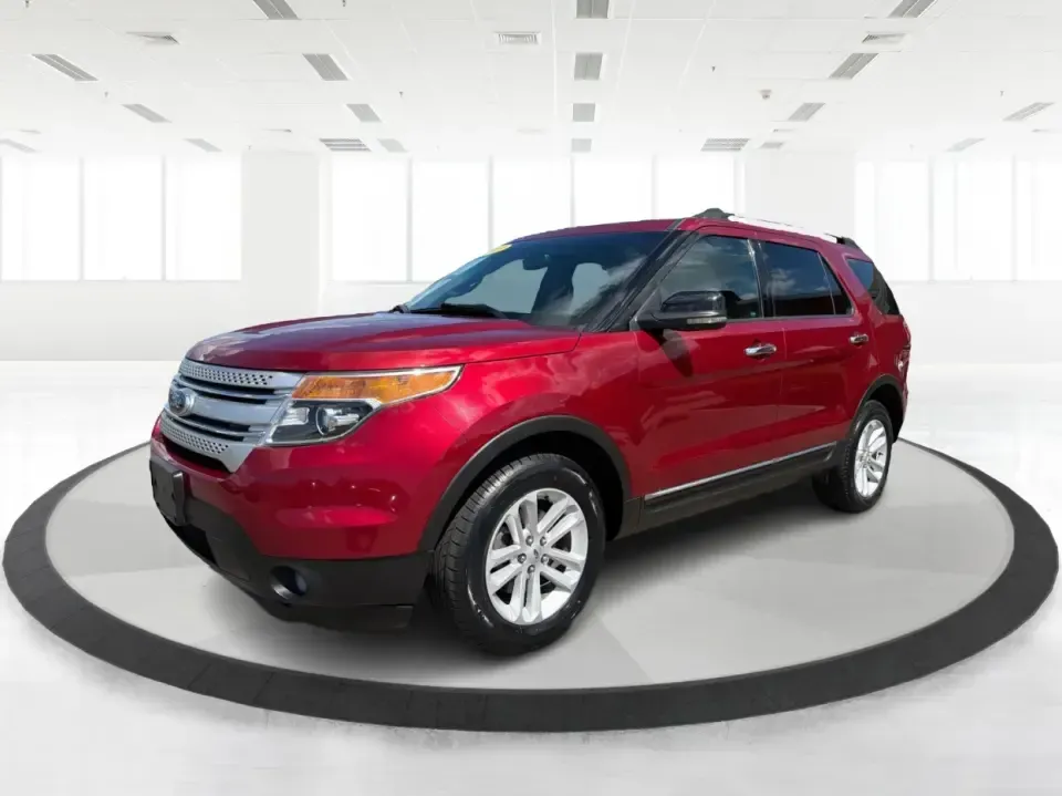 2013 Ford Explorer XLT 4WD (1FM5K8D86DG) with an 3.5L V6 DOHC 24V engine, 6-Speed Automatic transmission, located at 1951 S Dayton Lakeview Rd., New Carlisle, OH, 45344, (937) 908-9800, 39.890999, -84.050255 - Need one SUV that can handle school drop-offs, weekday commutes, and spontaneous weekend getaways without feeling cramped? This **2013 Ford Explorer XLT 4WD** is built for real life in Ohio-room for the whole crew, confidence for changing weather, and the kind of comfort that makes trips from New Ca- Photo#8