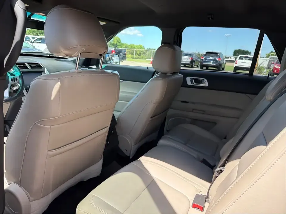 2013 Ford Explorer XLT 4WD (1FM5K8D86DG) with an 3.5L V6 DOHC 24V engine, 6-Speed Automatic transmission, located at 1951 S Dayton Lakeview Rd., New Carlisle, OH, 45344, (937) 908-9800, 39.890999, -84.050255 - Need one SUV that can handle school drop-offs, weekday commutes, and spontaneous weekend getaways without feeling cramped? This **2013 Ford Explorer XLT 4WD** is built for real life in Ohio-room for the whole crew, confidence for changing weather, and the kind of comfort that makes trips from New Ca- Photo#10