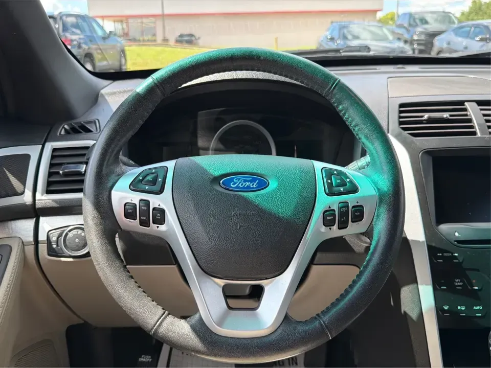 2013 Ford Explorer XLT 4WD (1FM5K8D86DG) with an 3.5L V6 DOHC 24V engine, 6-Speed Automatic transmission, located at 1951 S Dayton Lakeview Rd., New Carlisle, OH, 45344, (937) 908-9800, 39.890999, -84.050255 - Need one SUV that can handle school drop-offs, weekday commutes, and spontaneous weekend getaways without feeling cramped? This **2013 Ford Explorer XLT 4WD** is built for real life in Ohio-room for the whole crew, confidence for changing weather, and the kind of comfort that makes trips from New Ca- Photo#16