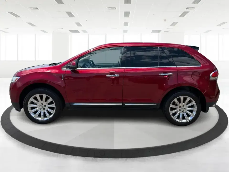 2014 Lincoln MKX AWD (2LMDJ8JK2EB) with an 3.7L V6 DOHC 24V engine, 6-Speed Automatic transmission, located at 1951 S Dayton Lakeview Rd., New Carlisle, OH, 45344, (937) 908-9800, 39.890999, -84.050255 - Weekend getaways to Huber Heights, winter commutes down I70, or a comfortable daily run from New Carlisle to Springfield feel a lot more relaxing when your SUV brings premium comfort and confident traction. This **2014 Lincoln MKX AWD** is the kind of midsize luxury SUV that fits real life: roomy fo- Photo#5