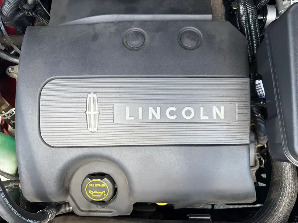 2014 Lincoln MKX AWD (2LMDJ8JK2EB) with an 3.7L V6 DOHC 24V engine, 6-Speed Automatic transmission, located at 1951 S Dayton Lakeview Rd., New Carlisle, OH, 45344, (937) 908-9800, 39.890999, -84.050255 - Weekend getaways to Huber Heights, winter commutes down I70, or a comfortable daily run from New Carlisle to Springfield feel a lot more relaxing when your SUV brings premium comfort and confident traction. This **2014 Lincoln MKX AWD** is the kind of midsize luxury SUV that fits real life: roomy fo- Photo#11