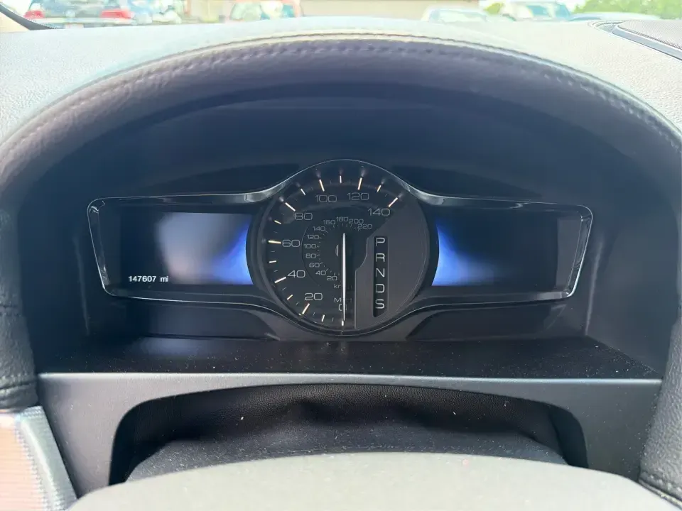 2014 Lincoln MKX AWD (2LMDJ8JK2EB) with an 3.7L V6 DOHC 24V engine, 6-Speed Automatic transmission, located at 1230 East Main St, Xenia, OH, 45385, (937) 908-9800, 39.688026, -83.910172 - Whether you're commuting from Xenia to Beavercreek, hauling the family to a weekend game, or planning a comfortable road trip out toward Yellow Springs and John Bryan State Park, this 2014 Lincoln MKX AWD is the kind of SUV that fits real life: roomy, confident in changing Ohio weather, and upscale- Photo#15