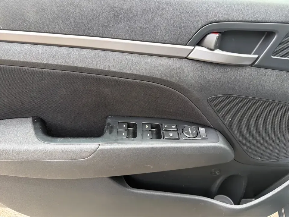 2018 Hyundai Elantra Limited (5NPD84LF6JH) with an 1.8L L4 DOHC 16V engine, 6A transmission, located at 401 Woodman Dr, Riverside, OH, 45431, (937) 908-9800, 39.760899, -84.123421 - Need a smart, comfortable sedan for daily commutes on I-70, quick runs to The Greene, or weekend meetups near Riverscape MetroPark? This 2018 Hyundai Elantra Limited is a practical Riverside, OH companion that fits real life-easy to park, efficient to drive, and well-equipped for everything from Wri - Photo#17