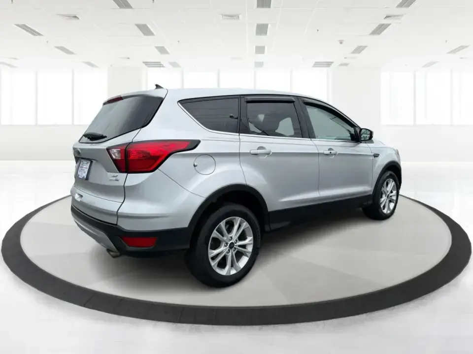 2019 Ford Escape SE 4WD (1FMCU9GD5KU) with an 1.5L L4 DOHC 16V engine, 6A transmission, located at 880 E. National Road, Vandalia, OH, 45377, (937) 908-9800, 39.891918, -84.183594 - Need an SUV that can handle school drop-offs, long commutes up I-75, and weekend getaways to the Dayton area without feeling bulky or hard to park? This 2019 Ford Escape SE 4WD is a smart fit for life in Vandalia-easy to live with every day, confident in changing Ohio weather, and sized just right f- Photo#2