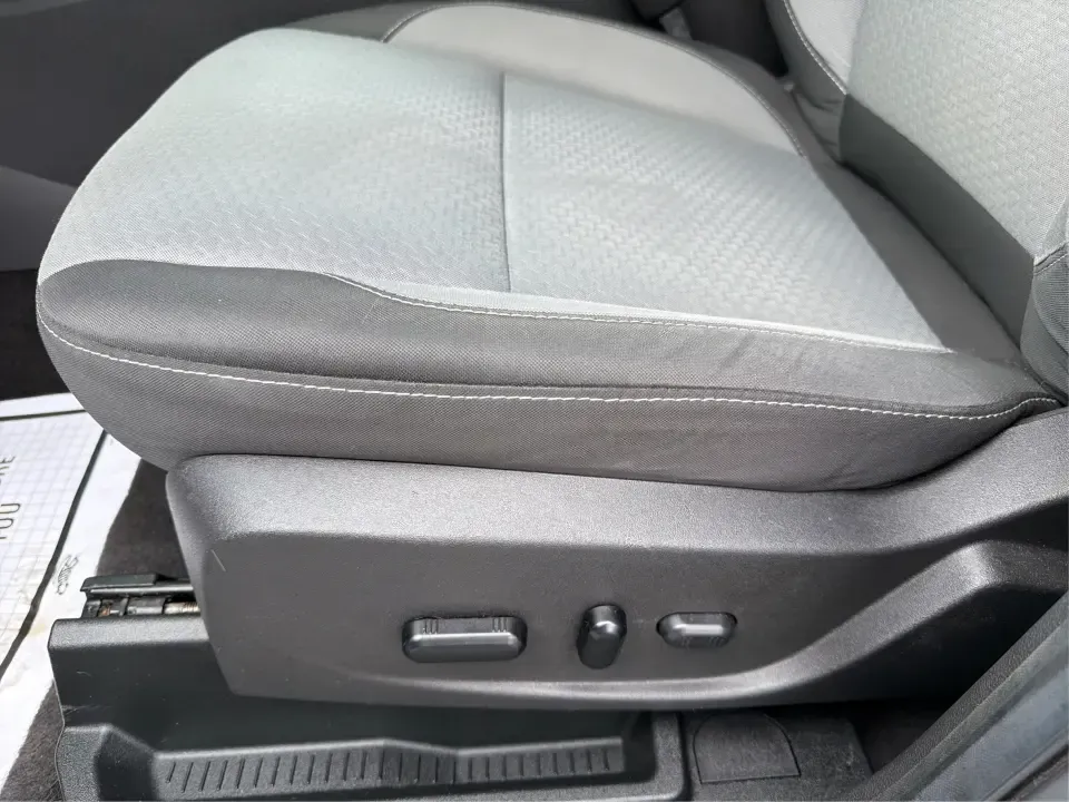 2019 Ford Escape SE 4WD (1FMCU9GD5KU) with an 1.5L L4 DOHC 16V engine, 6A transmission, located at 880 E. National Road, Vandalia, OH, 45377, (937) 908-9800, 39.891918, -84.183594 - Need an SUV that can handle school drop-offs, long commutes up I-75, and weekend getaways to the Dayton area without feeling bulky or hard to park? This 2019 Ford Escape SE 4WD is a smart fit for life in Vandalia-easy to live with every day, confident in changing Ohio weather, and sized just right f- Photo#18