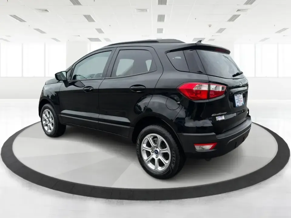 2020 Ford EcoSport SE AWD (MAJ6S3GL0LC) with an 2.0L L4 DOHC 16V engine, 6A transmission, located at 880 E. National Road, Vandalia, OH, 45377, (937) 908-9800, 39.891918, -84.183594 - Need a do-it-all crossover that fits city life during the week and spontaneous road trips on the weekend? This 2020 Ford EcoSport SE AWD in Shadow Black is sized perfectly for tight parking lots and busy schedules, yet confident enough for rainy commutes, winter errands, and getaway drives with room- Photo#4