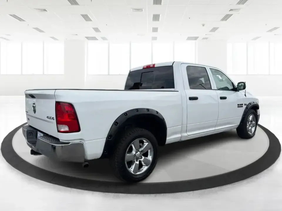 2016 Ram 1500 SLT Crew Cab LWB 4WD (1C6RR7TT0GS) with an 5.7L V8 OHV 16V engine, 6A transmission, located at 1099 N County Rd 25A , Troy, OH, 45373, (937) 908-9800, 40.057079, -84.212883 - Need one truck that can handle the weekday grind and still be ready for weekend projects, towing, and road trips to Indian Lake? This **2016 Ram 1500 SLT Crew Cab LWB 4WD** fits the lifestyle-room for the crew, four-wheel-drive confidence for Ohio weather, and the V8 power that makes hauling and hig- Photo#2