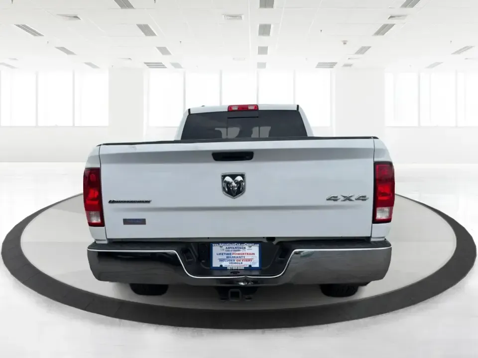 2016 Ram 1500 SLT Crew Cab LWB 4WD (1C6RR7TT0GS) with an 5.7L V8 OHV 16V engine, 6A transmission, located at 1099 N County Rd 25A , Troy, OH, 45373, (937) 908-9800, 40.057079, -84.212883 - Need one truck that can handle the weekday grind and still be ready for weekend projects, towing, and road trips to Indian Lake? This **2016 Ram 1500 SLT Crew Cab LWB 4WD** fits the lifestyle-room for the crew, four-wheel-drive confidence for Ohio weather, and the V8 power that makes hauling and hig- Photo#3