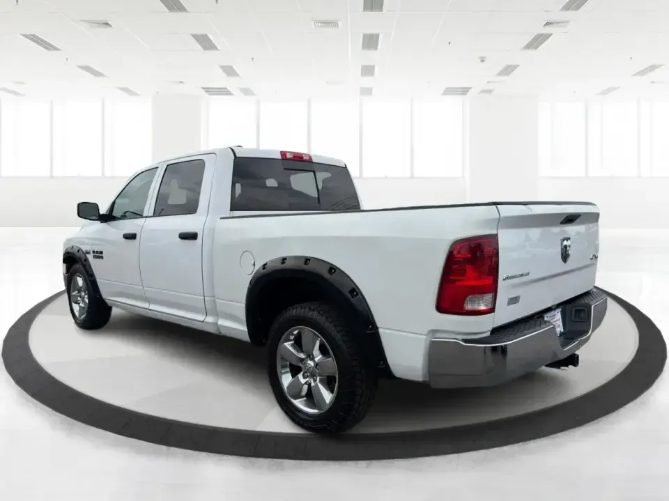 2016 Ram 1500 SLT Crew Cab LWB 4WD (1C6RR7TT0GS) with an 5.7L V8 OHV 16V engine, 6A transmission, located at 1099 N County Rd 25A , Troy, OH, 45373, (937) 908-9800, 40.057079, -84.212883 - Need one truck that can handle the weekday grind and still be ready for weekend projects, towing, and road trips to Indian Lake? This **2016 Ram 1500 SLT Crew Cab LWB 4WD** fits the lifestyle-room for the crew, four-wheel-drive confidence for Ohio weather, and the V8 power that makes hauling and hig- Photo#4