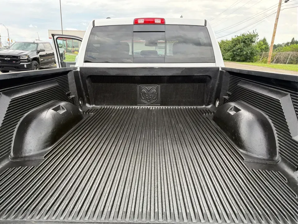 2016 Ram 1500 SLT Crew Cab LWB 4WD (1C6RR7TT0GS) with an 5.7L V8 OHV 16V engine, 6A transmission, located at 1099 N County Rd 25A , Troy, OH, 45373, (937) 908-9800, 40.057079, -84.212883 - Need one truck that can handle the weekday grind and still be ready for weekend projects, towing, and road trips to Indian Lake? This **2016 Ram 1500 SLT Crew Cab LWB 4WD** fits the lifestyle-room for the crew, four-wheel-drive confidence for Ohio weather, and the V8 power that makes hauling and hig- Photo#12