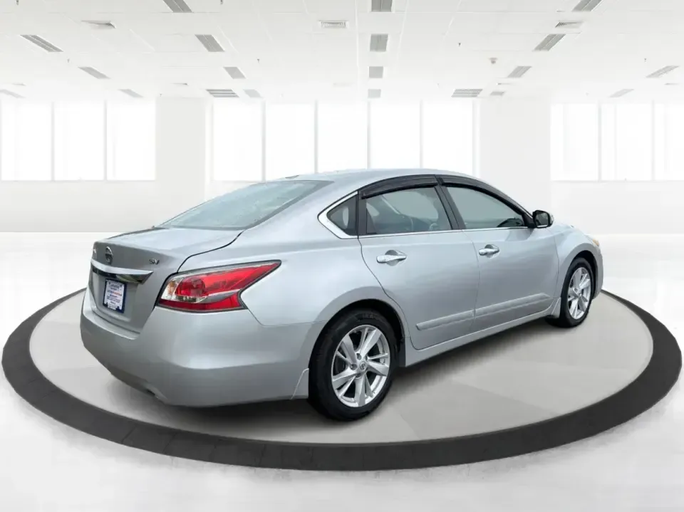 2015 Nissan Altima 2.5 S (1N4AL3AP8FC) with an 2.5L L4 DOHC 16V engine, Continuously Variable Transmission transmission, located at 1099 N County Rd 25A , Troy, OH, 45373, (937) 908-9800, 40.057079, -84.212883 - Need a reliable commuter that can handle the daily run from Troy to Dayton, school drop-offs, and the occasional weekend escape to Charleston Falls Preserve? This **2015 Nissan Altima 2.5 S** is a smart, comfortable sedan built for real-life driving-easy to park downtown, smooth on I75, and efficien- Photo#2