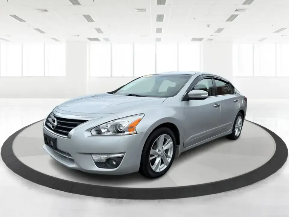 2015 Nissan Altima 2.5 S (1N4AL3AP8FC) with an 2.5L L4 DOHC 16V engine, Continuously Variable Transmission transmission, located at 1099 N County Rd 25A , Troy, OH, 45373, (937) 908-9800, 40.057079, -84.212883 - Need a reliable commuter that can handle the daily run from Troy to Dayton, school drop-offs, and the occasional weekend escape to Charleston Falls Preserve? This **2015 Nissan Altima 2.5 S** is a smart, comfortable sedan built for real-life driving-easy to park downtown, smooth on I75, and efficien- Photo#8